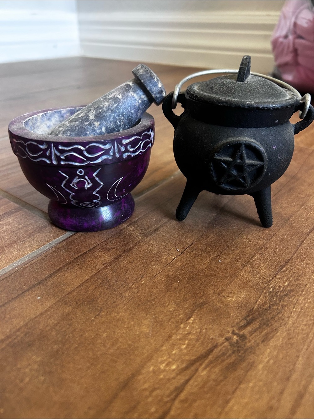 Purple Stone Mortar & Pestle with Black Cast Iron Cauldron Set